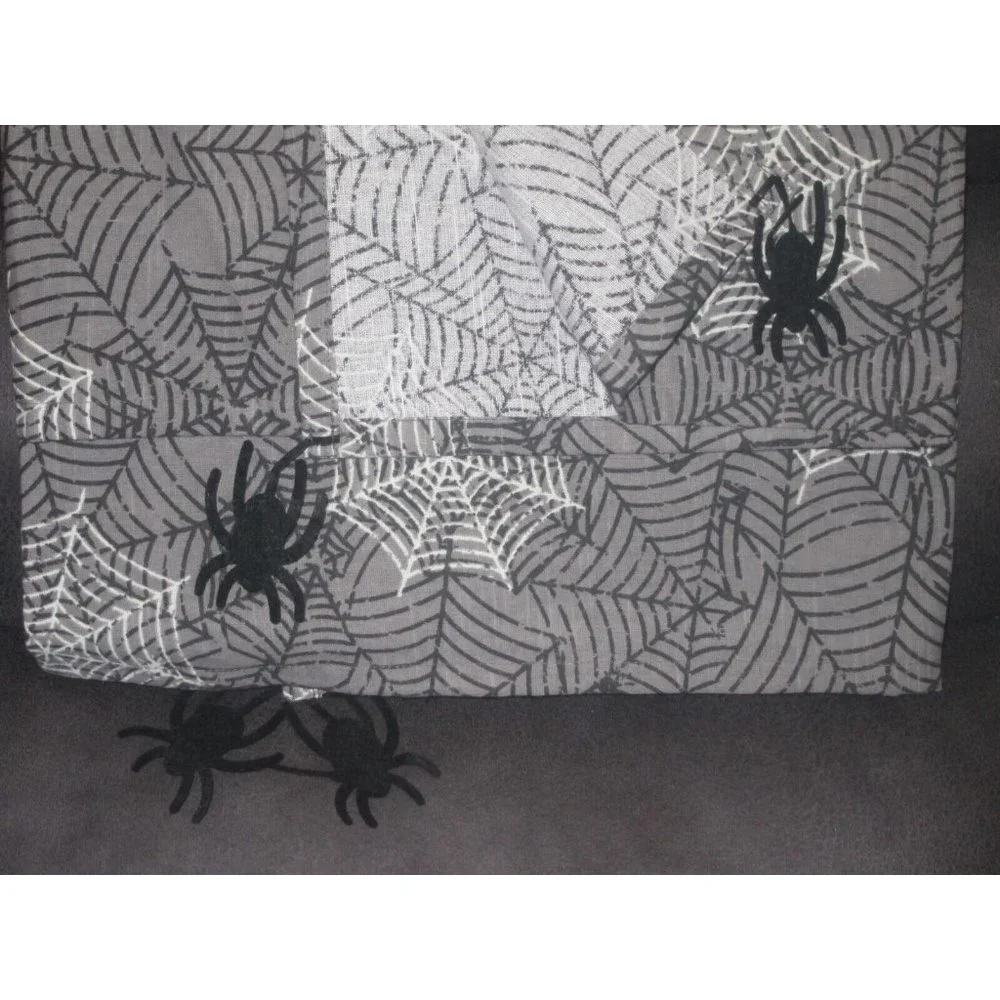 Cynthia Rowley Curious Halloween Table Throw Spiders ~ Glow in the Dark ~ Webs